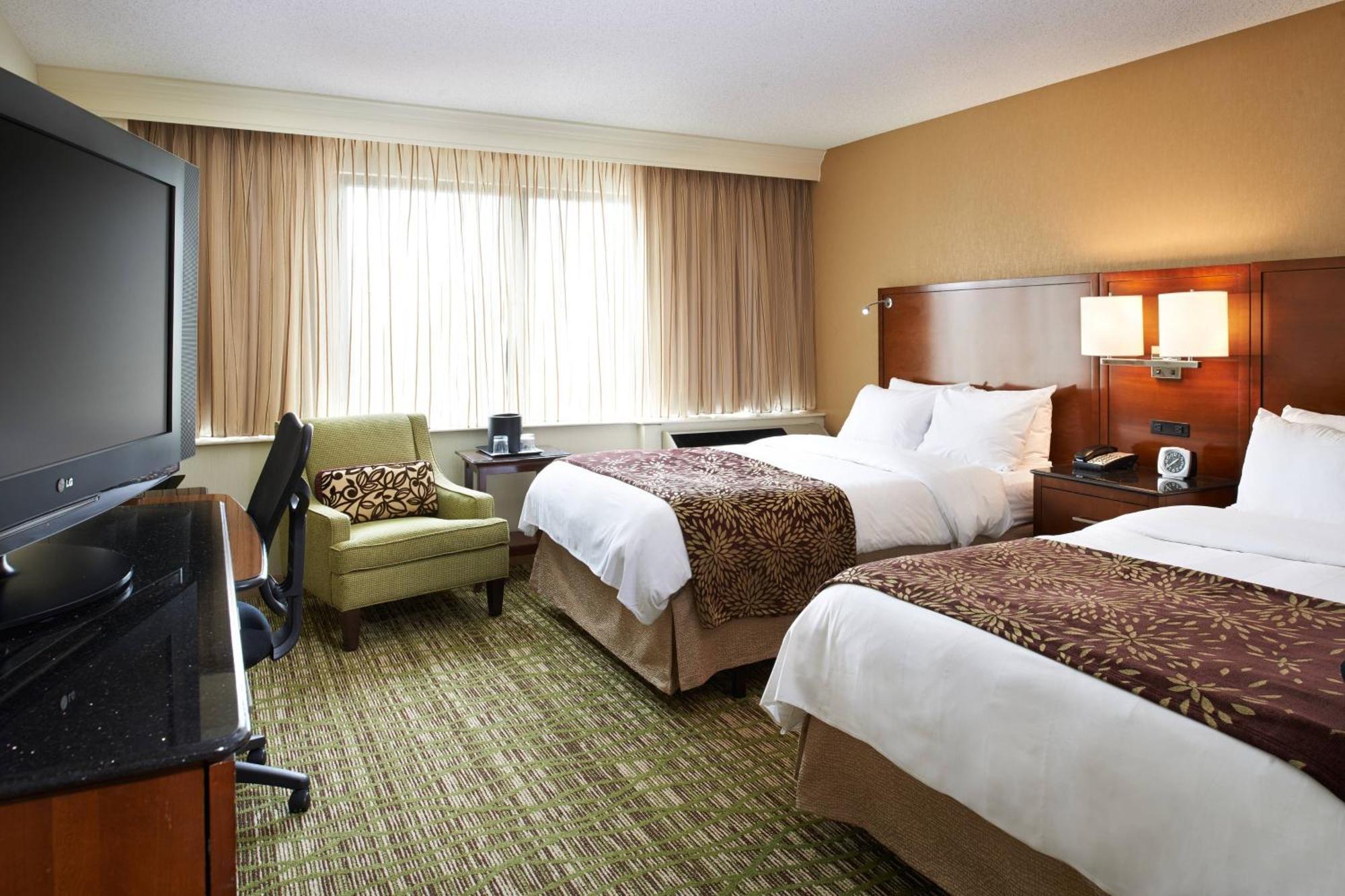 Detroit Marriott Livonia Hotel Екстериор снимка